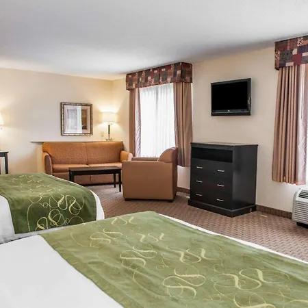 Comfort Suites Southport Exterior photo